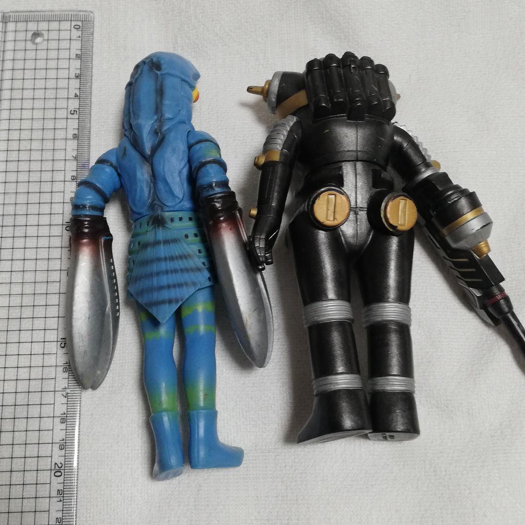 ウルトラマン 怪獣 ソフビ まとめ売り 大量　人形　フィギュア