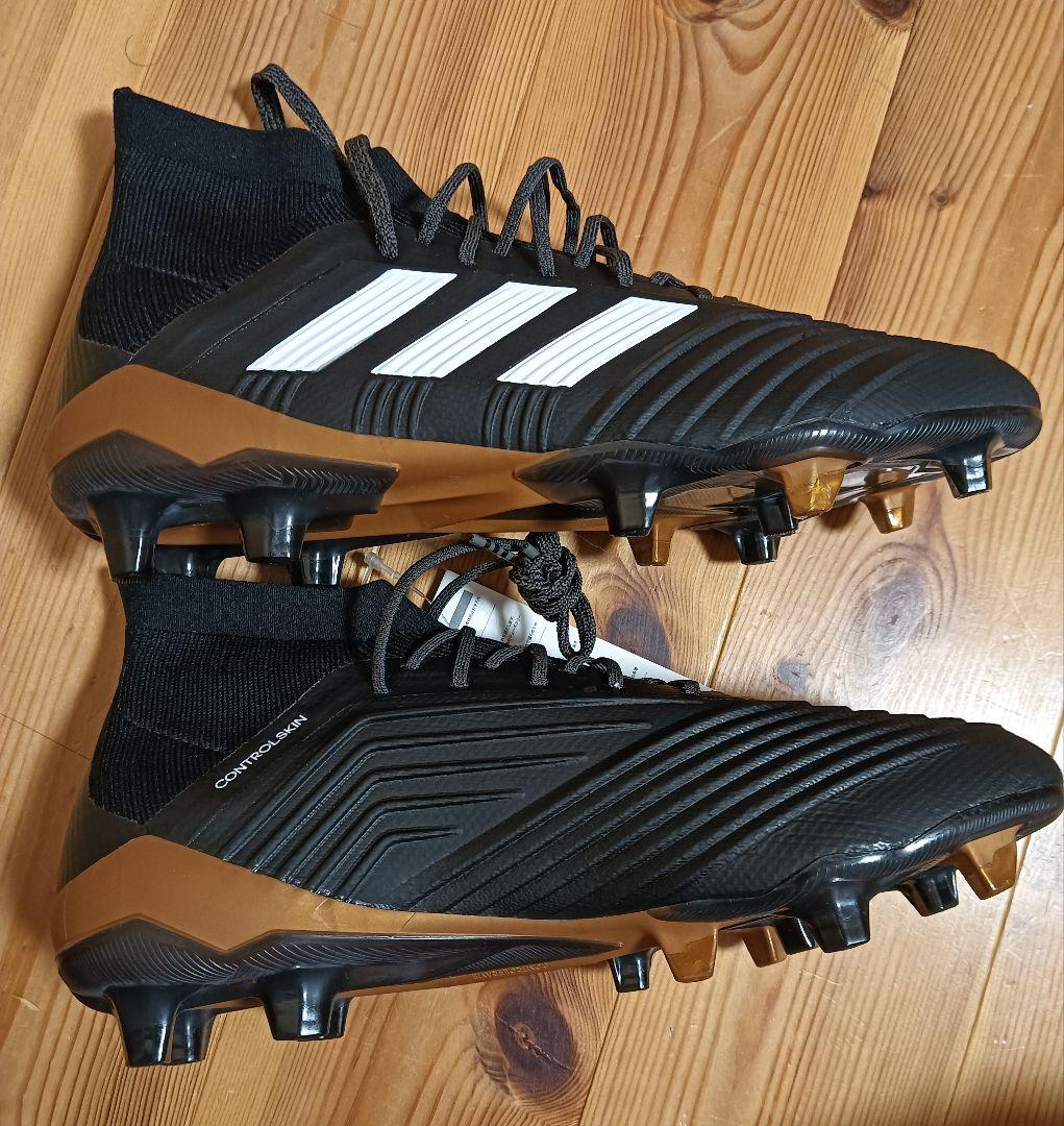 プレデター　18.1 FG/AG　26.0 未使用　サッカー　Predator