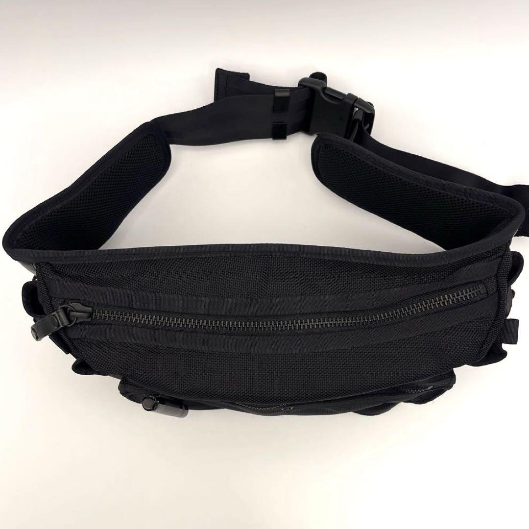 【超美品】PORTER　HEAT　ウエストバッグ　L　ブラック　マグライト付属 美品】PORTER HEAT ウエストバッグ L ブラック マグライト付属