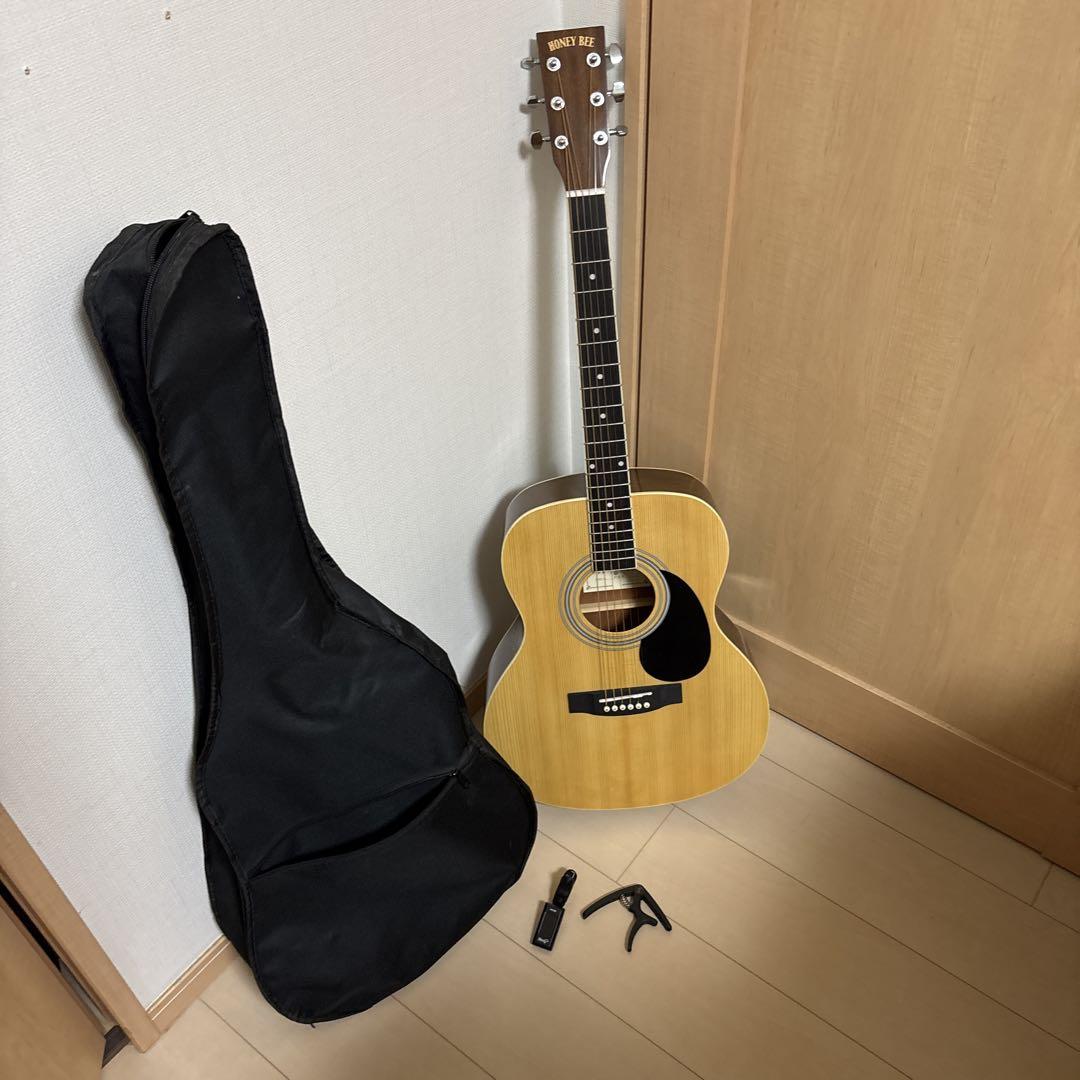 HONEY BEEのアコースティックギター F-15N 専用ケース付き
