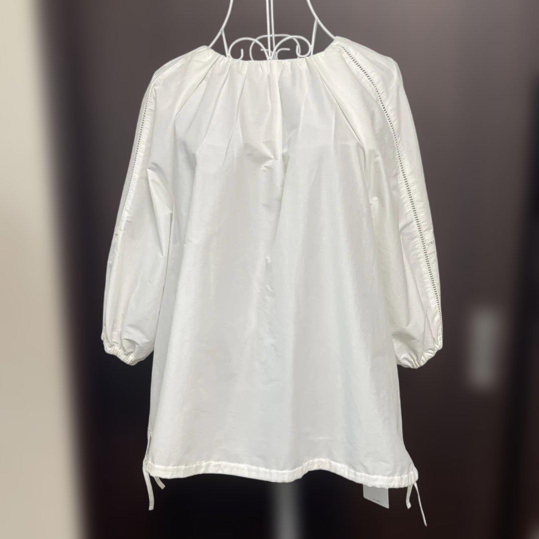 新品23区トップス　ブラウス