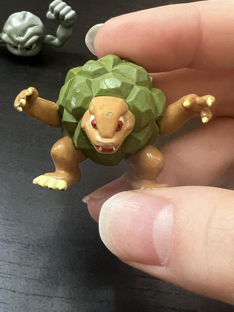 モンコレ　ゴローニャ　イシツブテ　ポケモン
