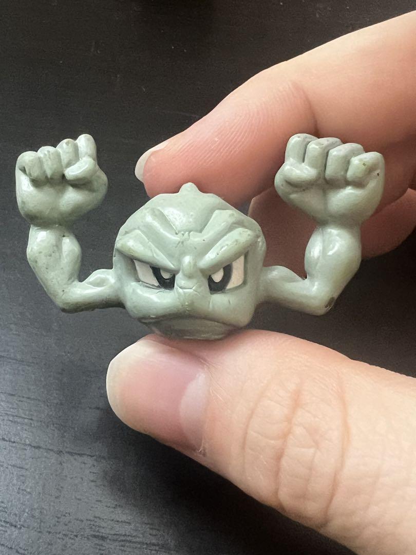 モンコレ　ゴローニャ　イシツブテ　ポケモン