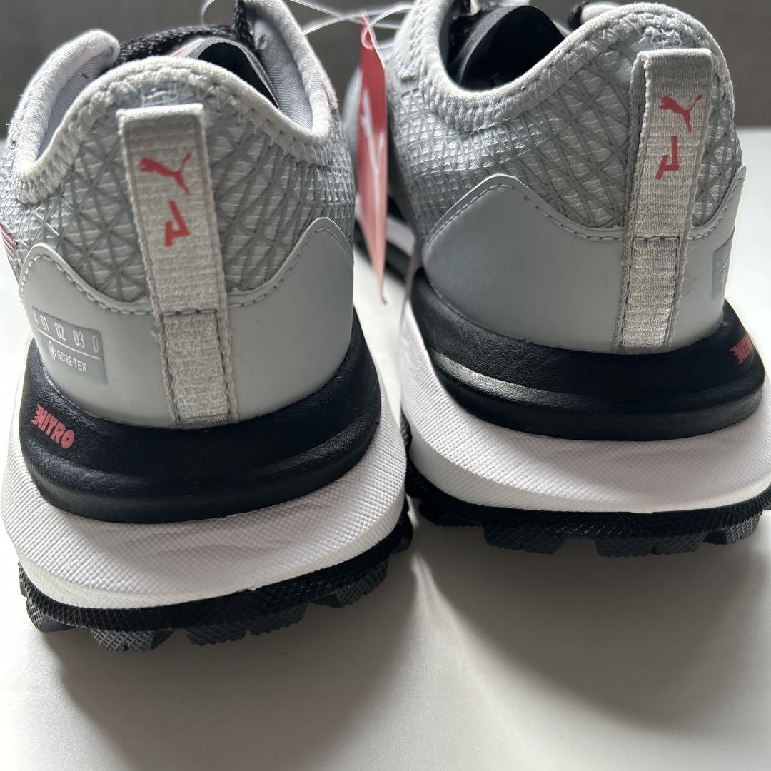 [新品、未使用品]PUMAランニングシューズsize23.0グレー
