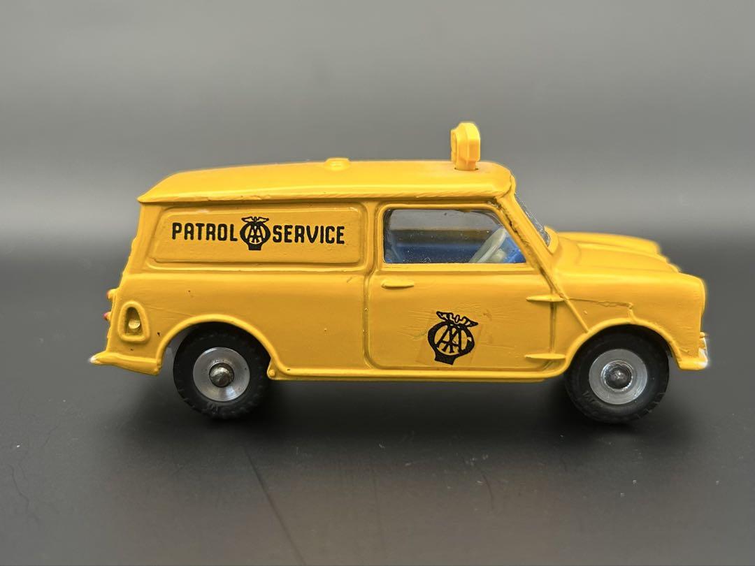 DINKY TOYS A.A. MINI VAN 274 ロードサービスミニバン