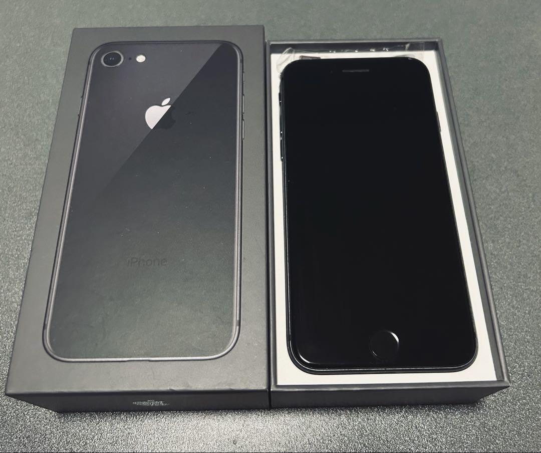 iPhone8 64GB スペースグレイ 充電ケーブル付き
