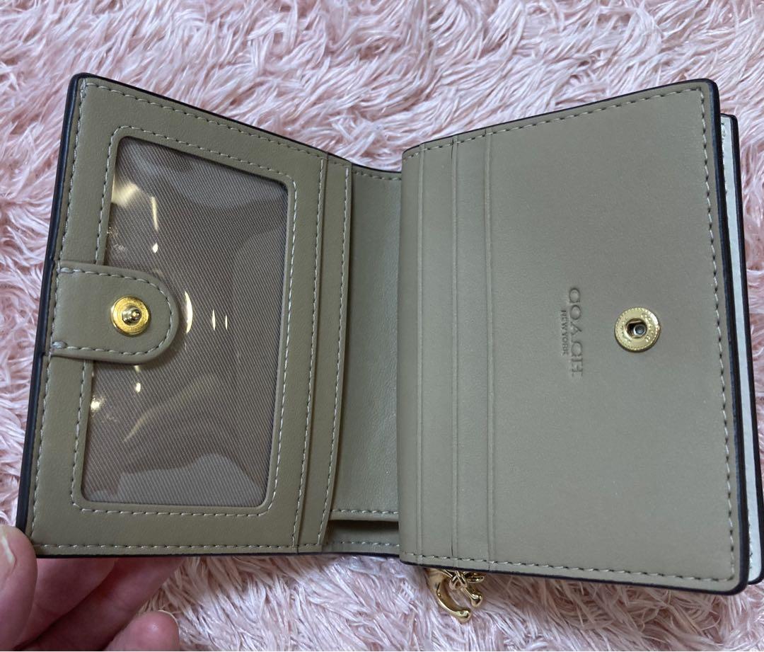 COACHコーチ⭐︎花柄二つ折り財布&キーホルダー美品♪