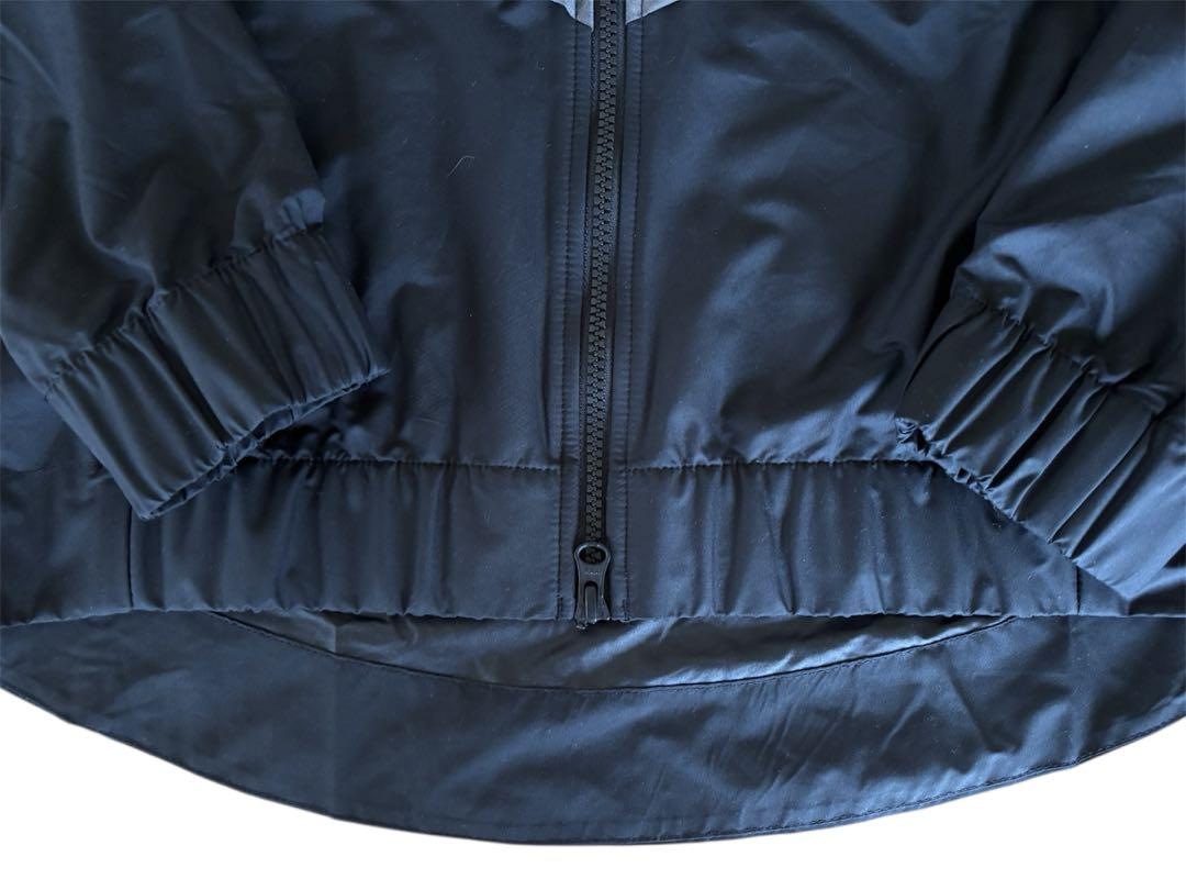 NIKE ウィンドブレーカー　新品未使用　ブラック✖️グレー