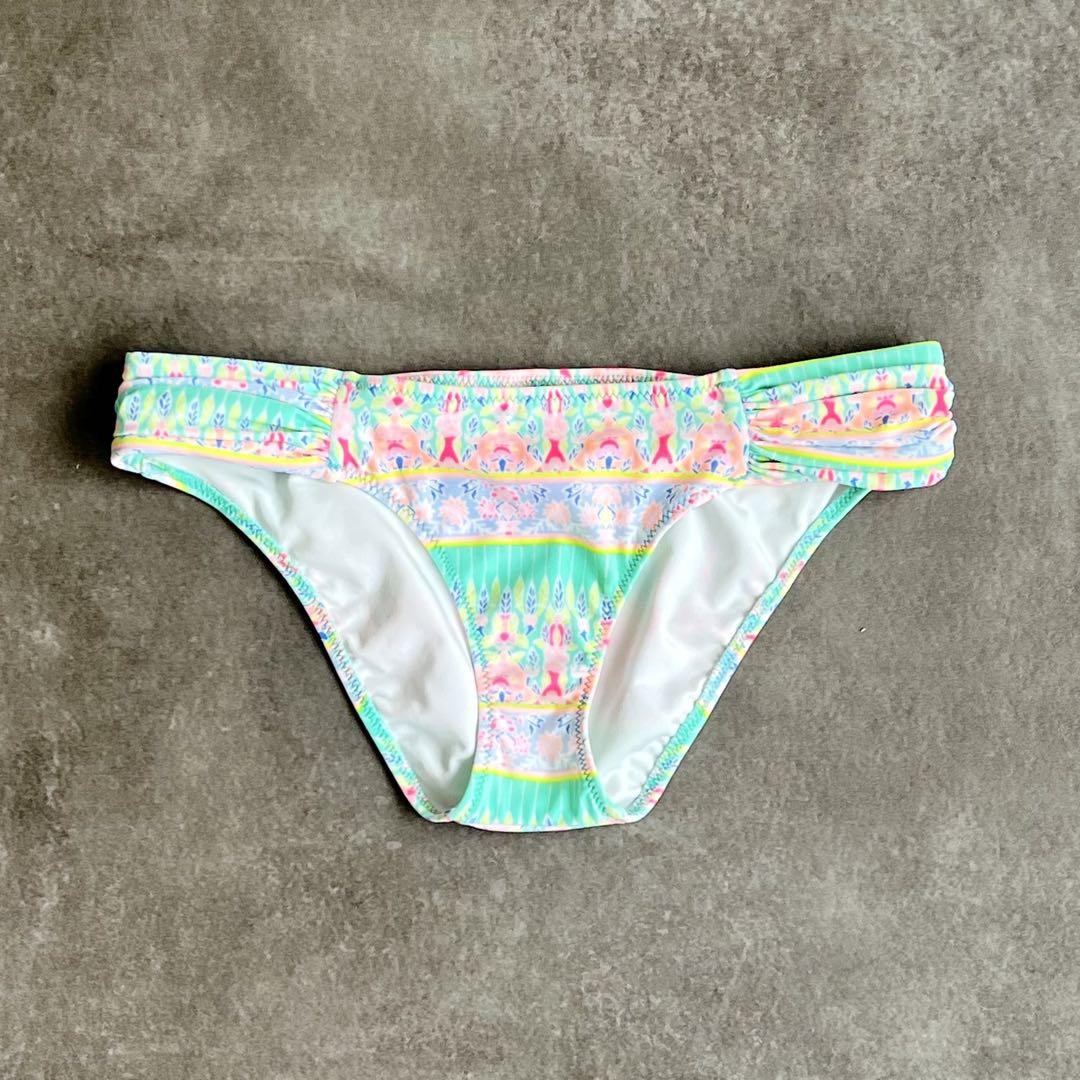 ☆Victoria's Secret☆ PINK ハワイアン ビキニ ボトム ハワイ購入完売【新品未使用】Victoria's Secretビキニボトム