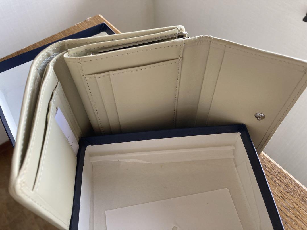 がま口財布 本革 ミニ財布 三つ折り財布 シュリンクレザー