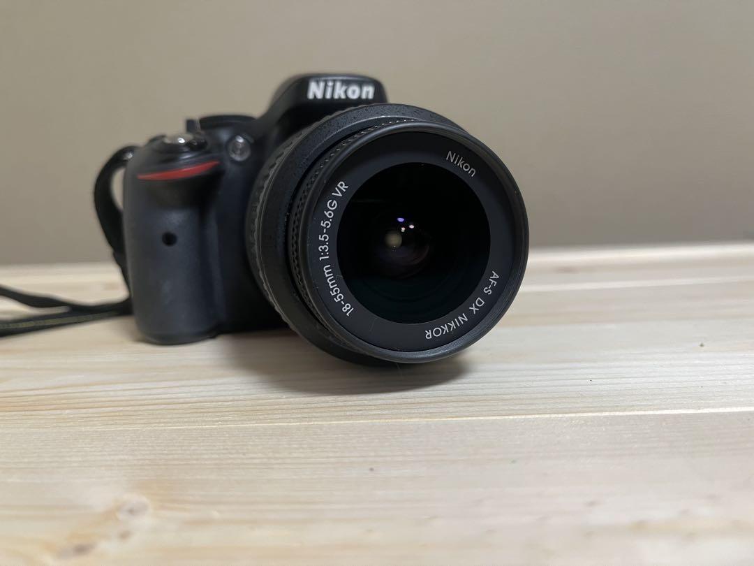Nikon デジタル一眼レフカメラ　D5200