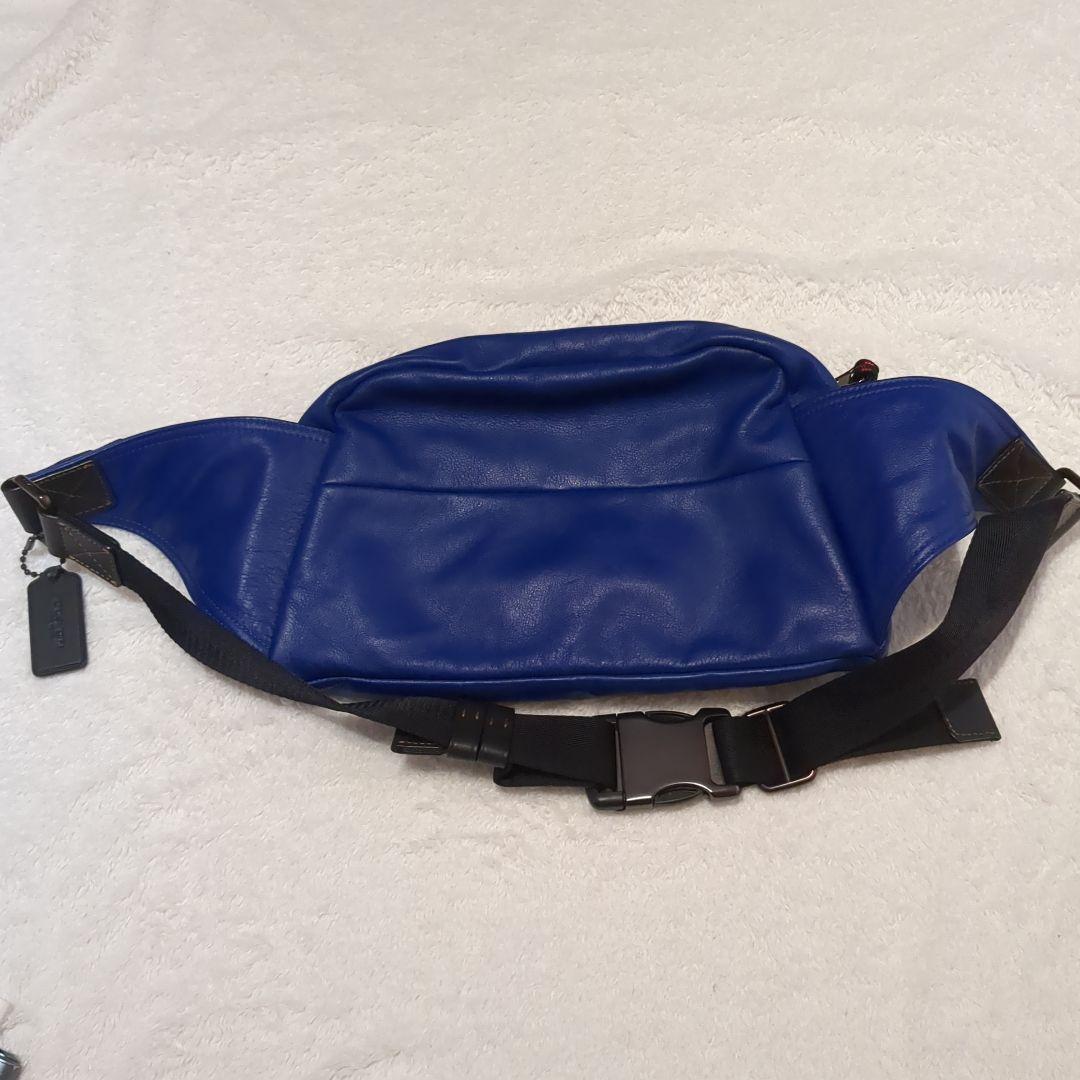 コーチ　COACH　ボディーバッグ