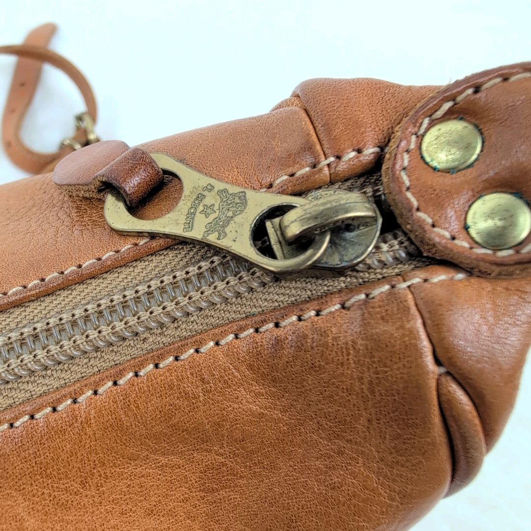 美品✨IL BISONTE ショルダーバッグ ハーフムーン レザー ブラウン系 美品✨IL BISONTE ショルダーバッグ ハーフムーン レザー ブラウン系