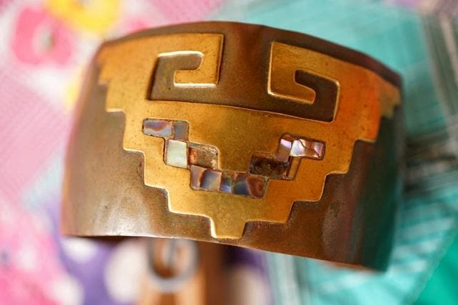 メキシコ ヴィンテージ ブラス 真鍮 シェル ナバホ 卍 バングル