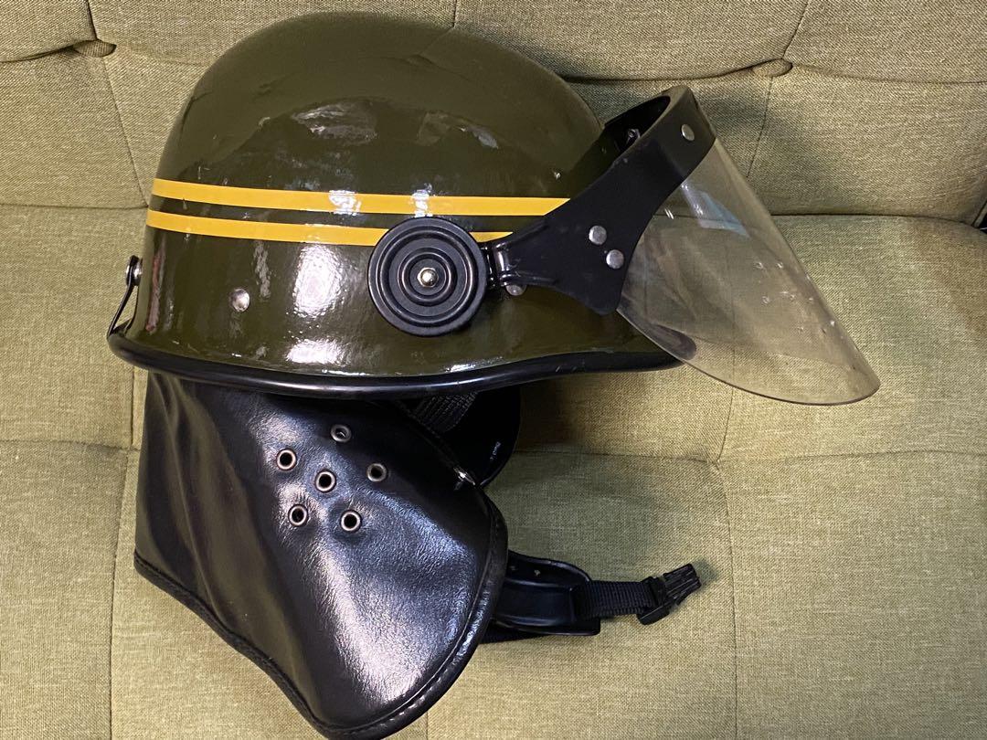 実物‼️中国人民解放軍，武装警察？機動隊ヘルメット？　サバゲ　コスプレ　ミリタリー