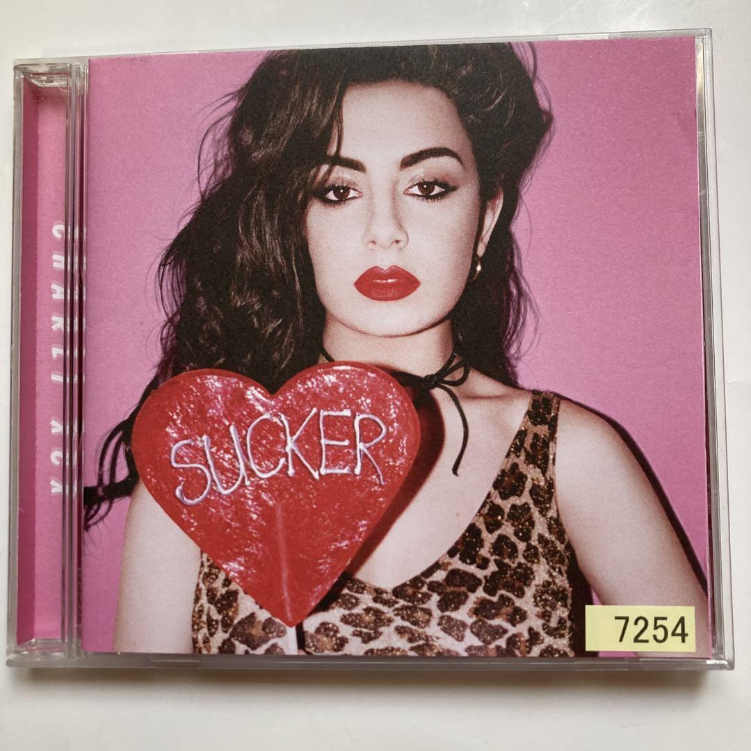 直筆サイン入り チャーリーxcx 「ブラット」 2CDアルバム 輸入盤 直筆サイン入り チャーリーxcx 「ブラット」 2CDアルバム 輸入盤
