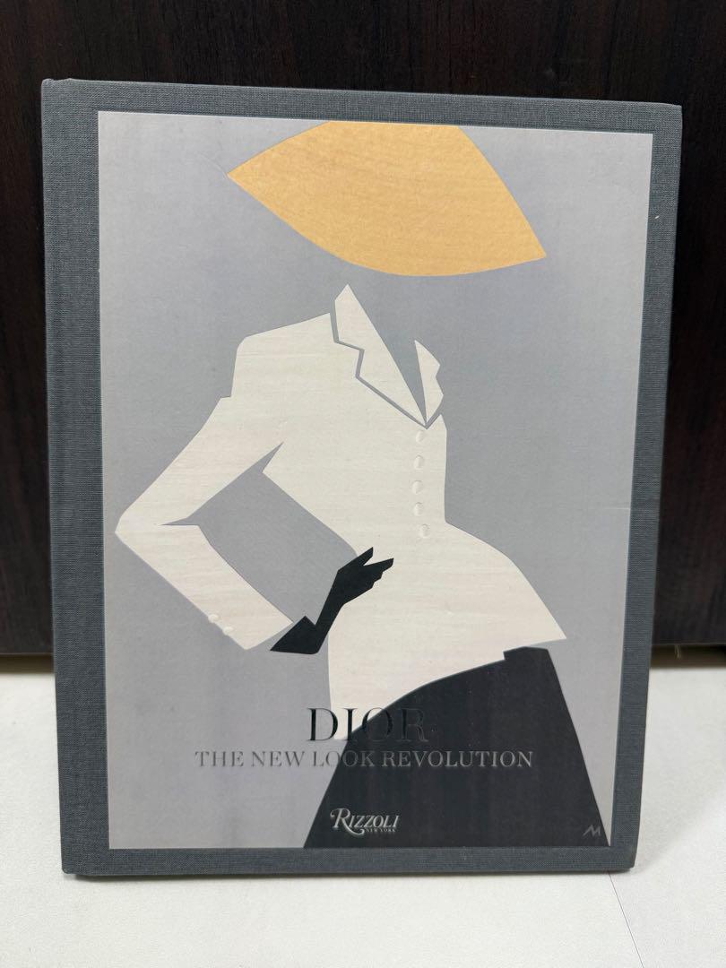 極美品 New Look - The Dior Revolution, the