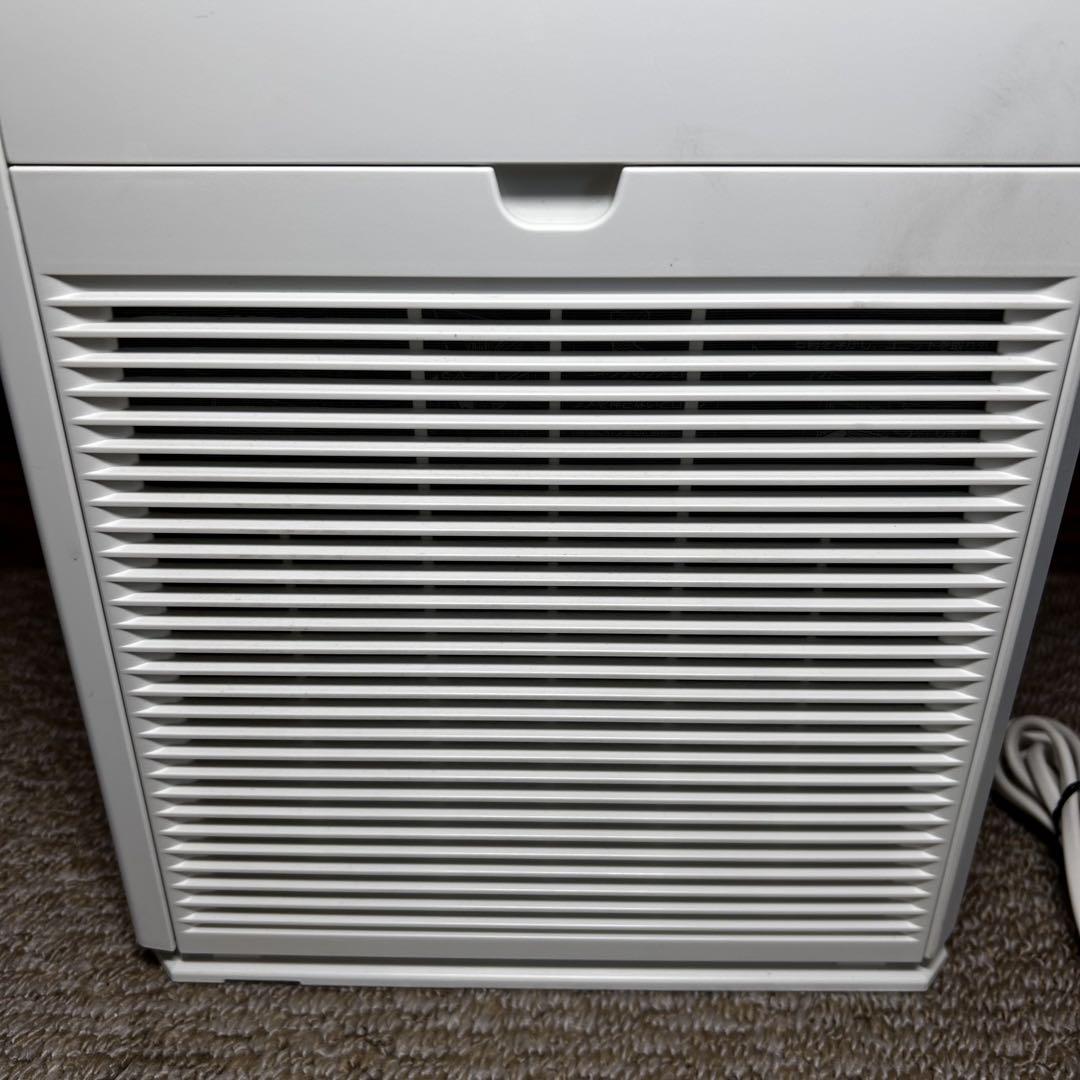【良品】ダイキン　DAIKIN 加湿ストリーマ搭載空気清浄機 MCK55UN-W