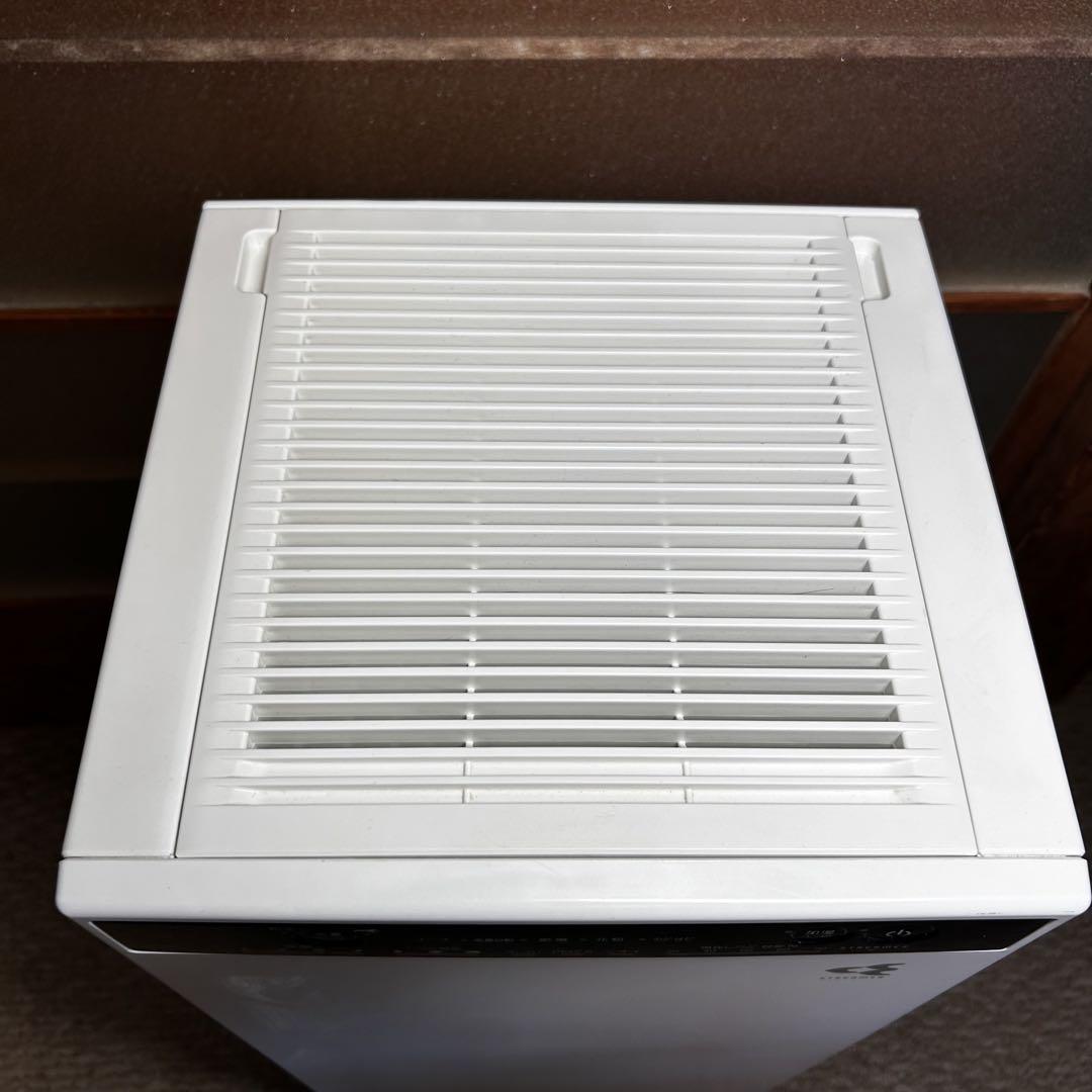 【良品】ダイキン　DAIKIN 加湿ストリーマ搭載空気清浄機 MCK55UN-W