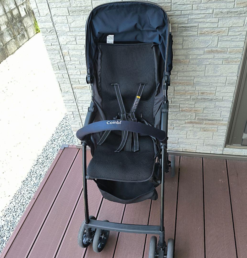 コンビ　アクビィJM　b型ベビーカー