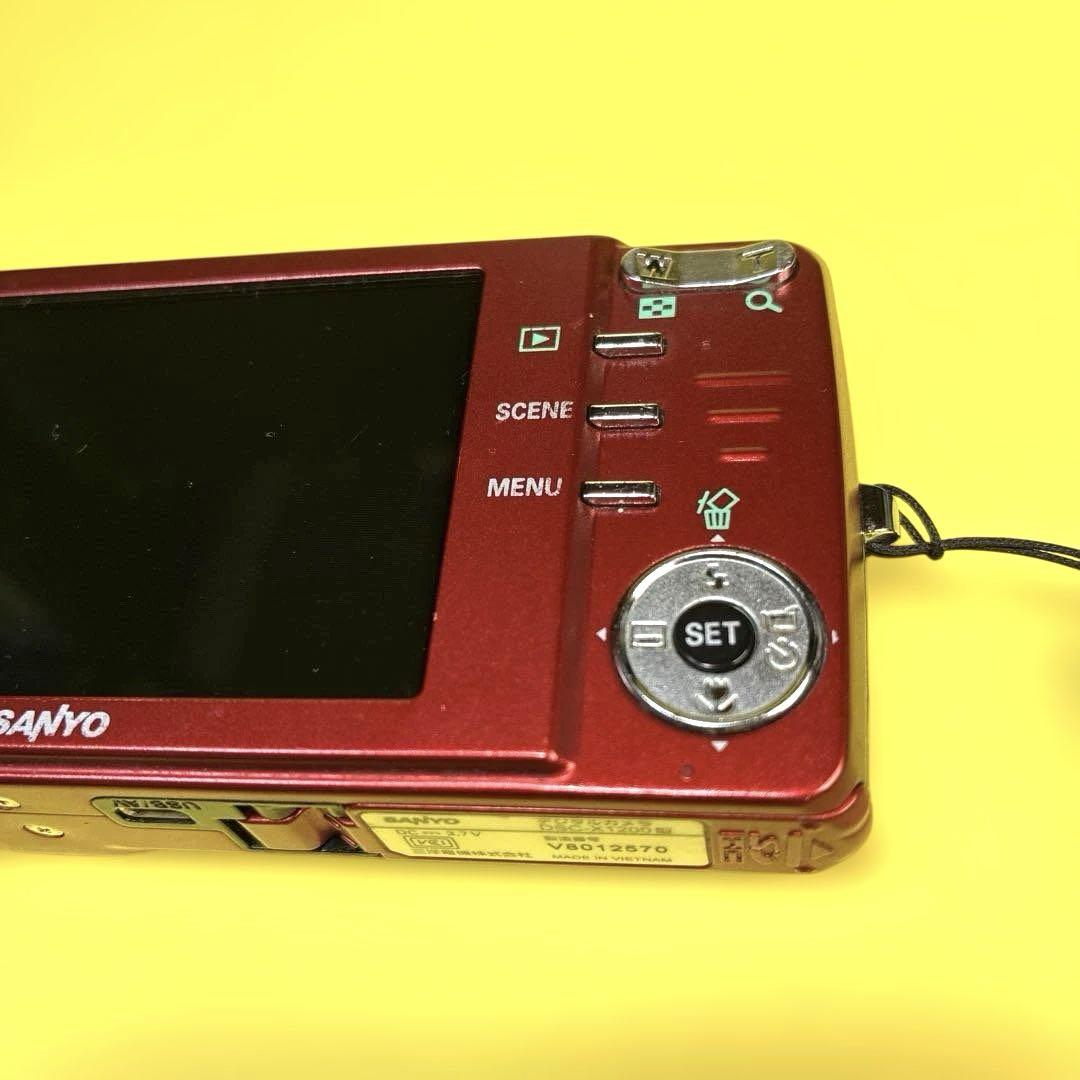 SANYO Xacti X1200 12.1メガピクセル レッド - メルカリ