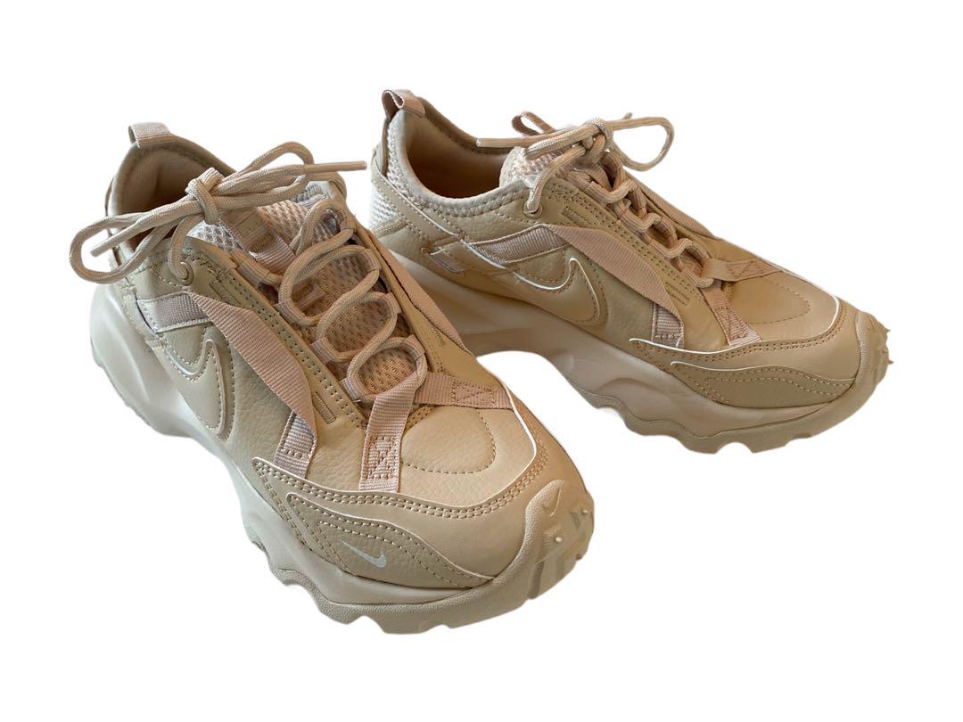 ナイキ　NIKE TC 7900 TRK3 22cm