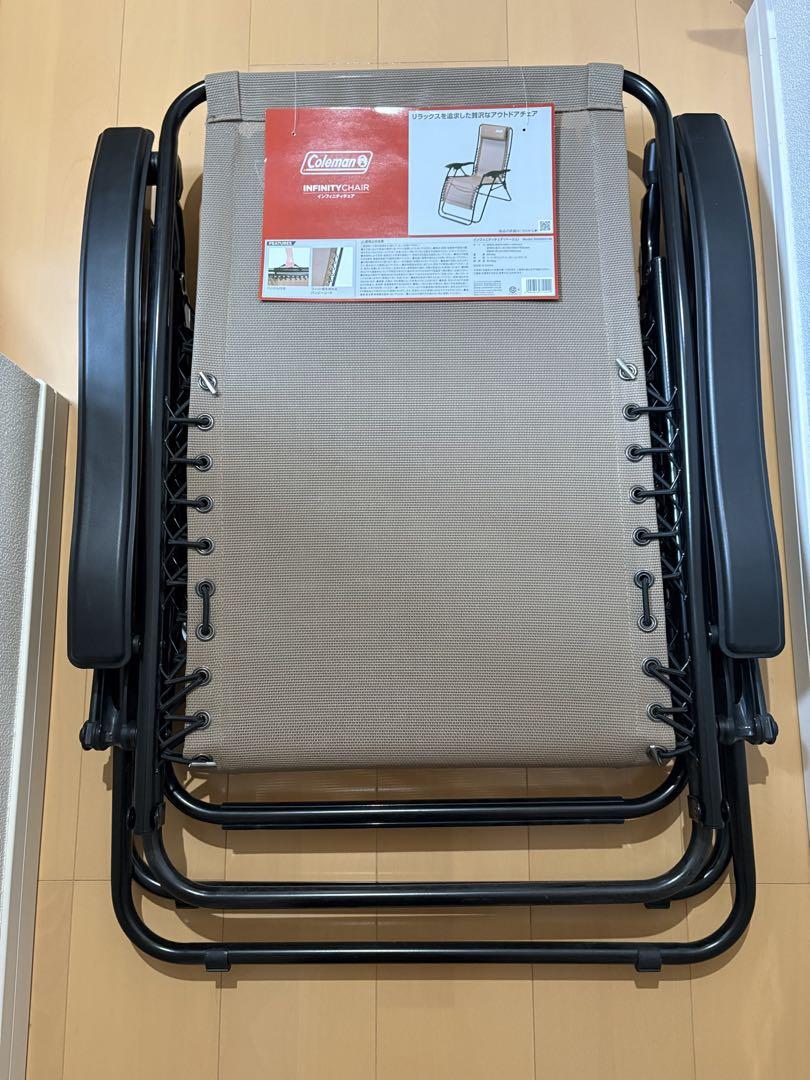 Coleman 折りたたみ式アウトドアチェア ベージュ