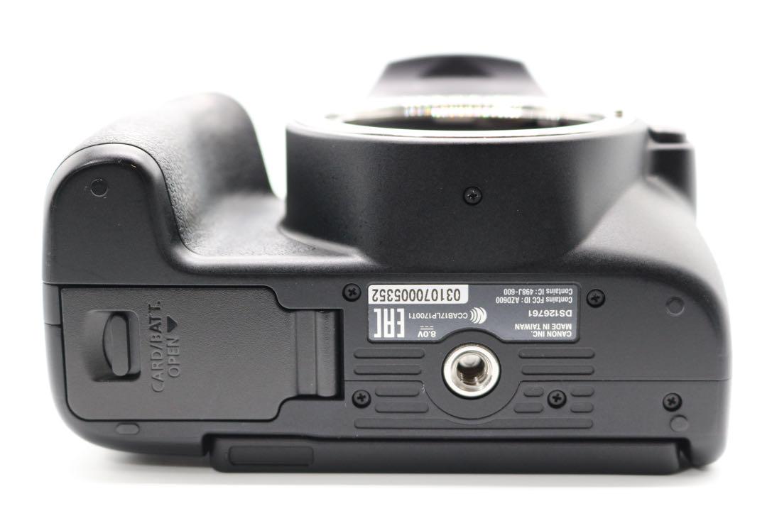 超美品 【Canon EOS Kiss X10 ダブルレンズ】 Wi-Fi搭載