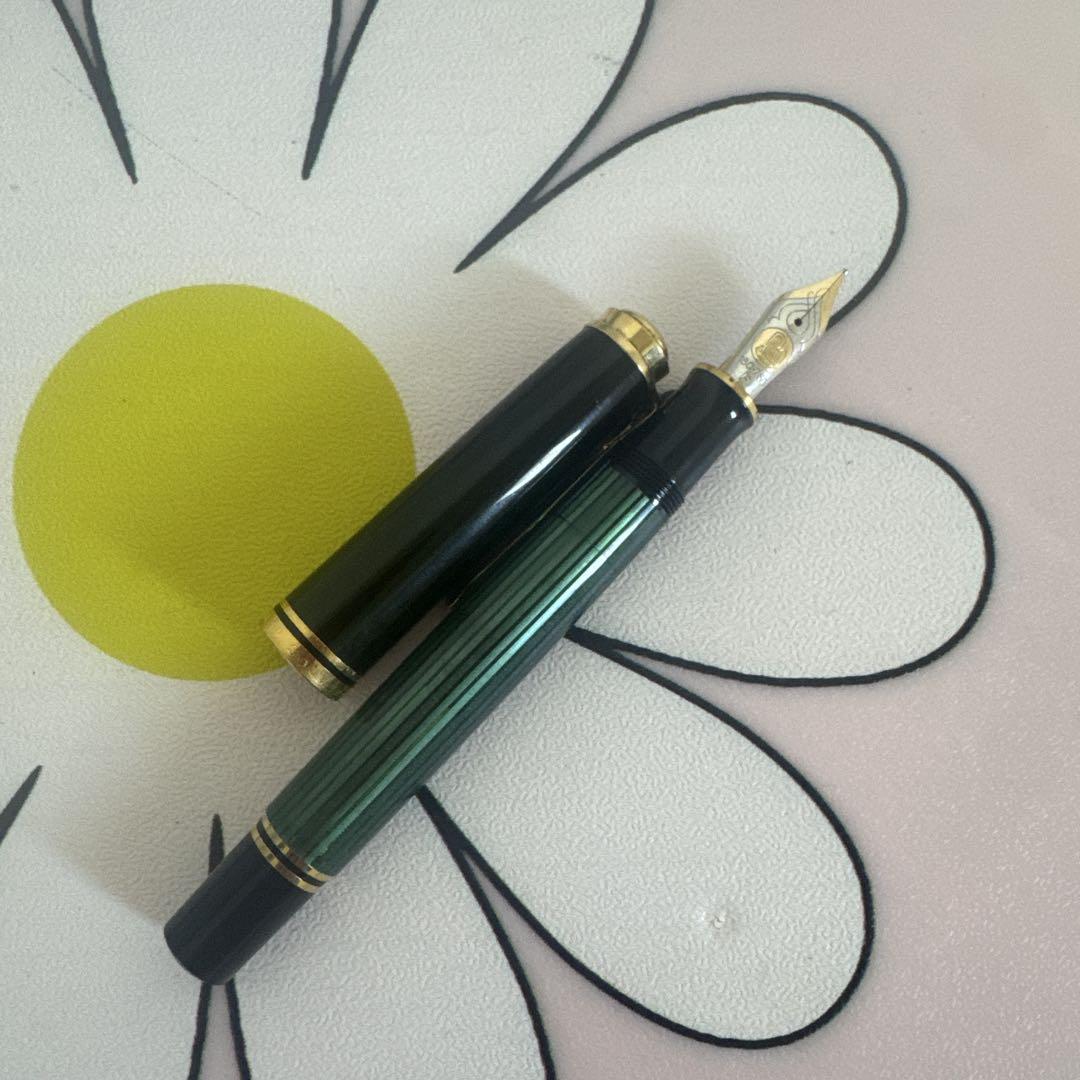 緑と黒のストライプ万年筆 PELIKAN GERMANY