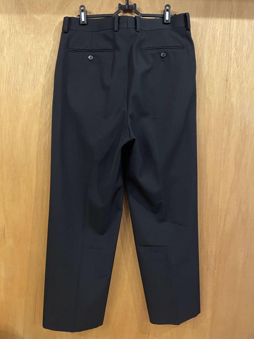 パンツ LIGHT WOOL MAX GABARDINE TWO-TUCK SLACKS