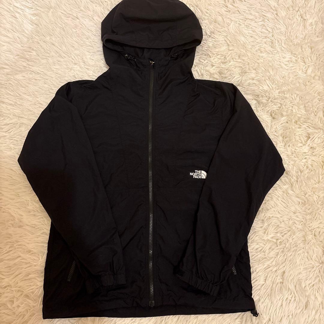ノースフェイス　マウンテンパーカー