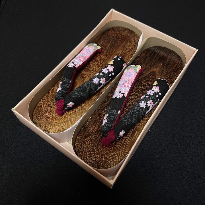 新品* ウタタネ utatane 下駄 桐 レディース 浴衣 - メルカリ 新品* ウタタネ utatane 下駄 桐 レディース 浴衣 - メルカリ