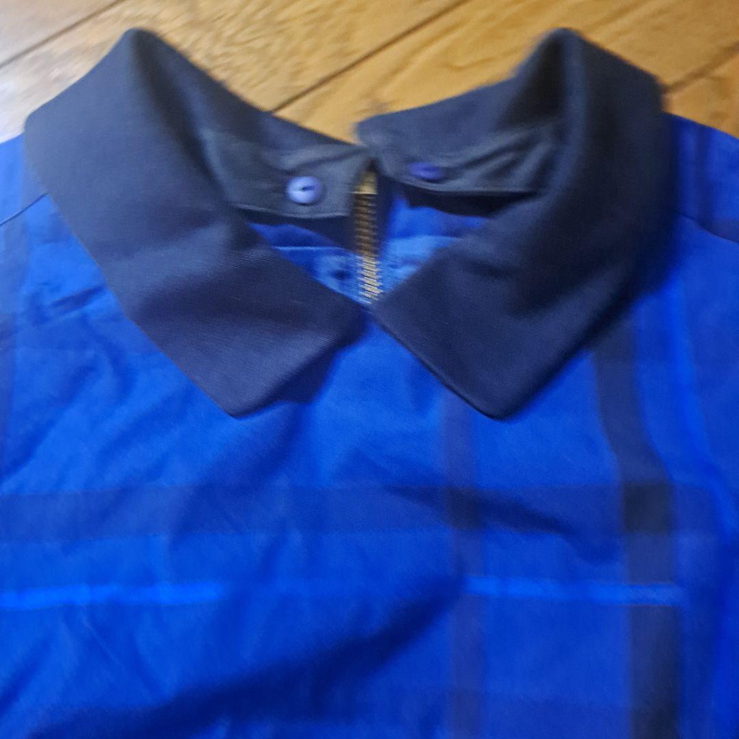 BURBERRY　トップス