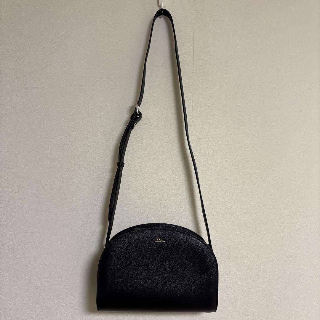 A.P.C. ブラック
