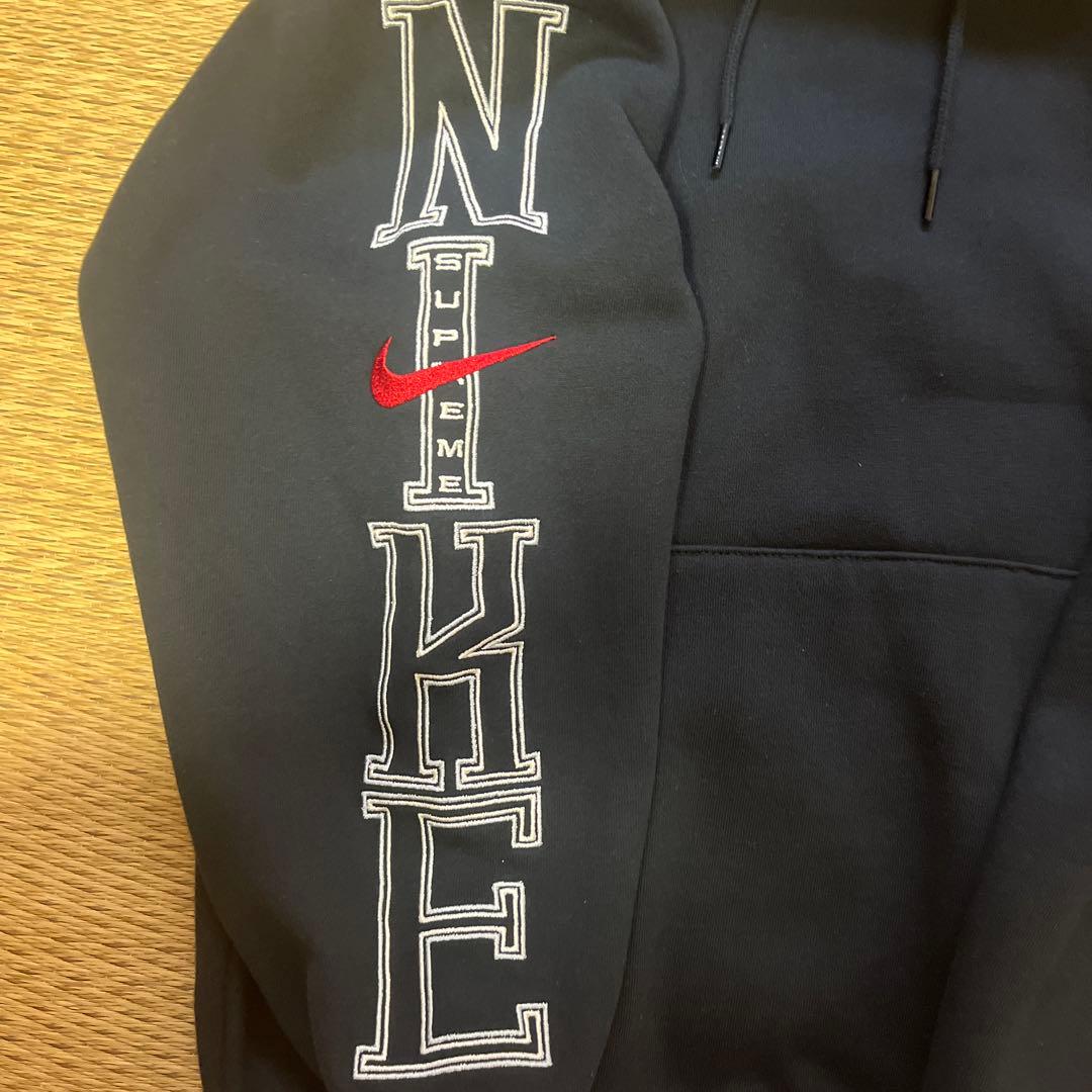 supreme NIKE パーカー supreme NIKE パーカー