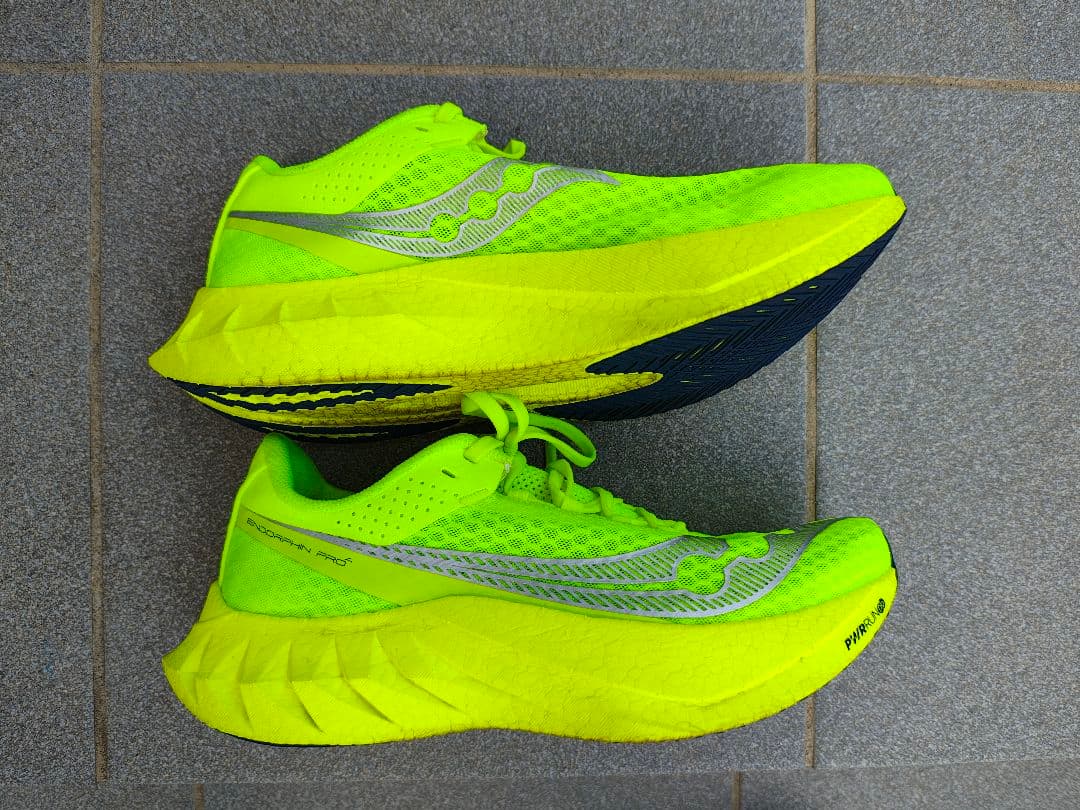 Saucony エンドルフィンプロ