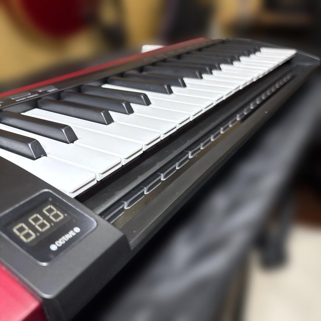 【美品】KORG RK-100S ショルダーキーボード レッド ソフトケース付