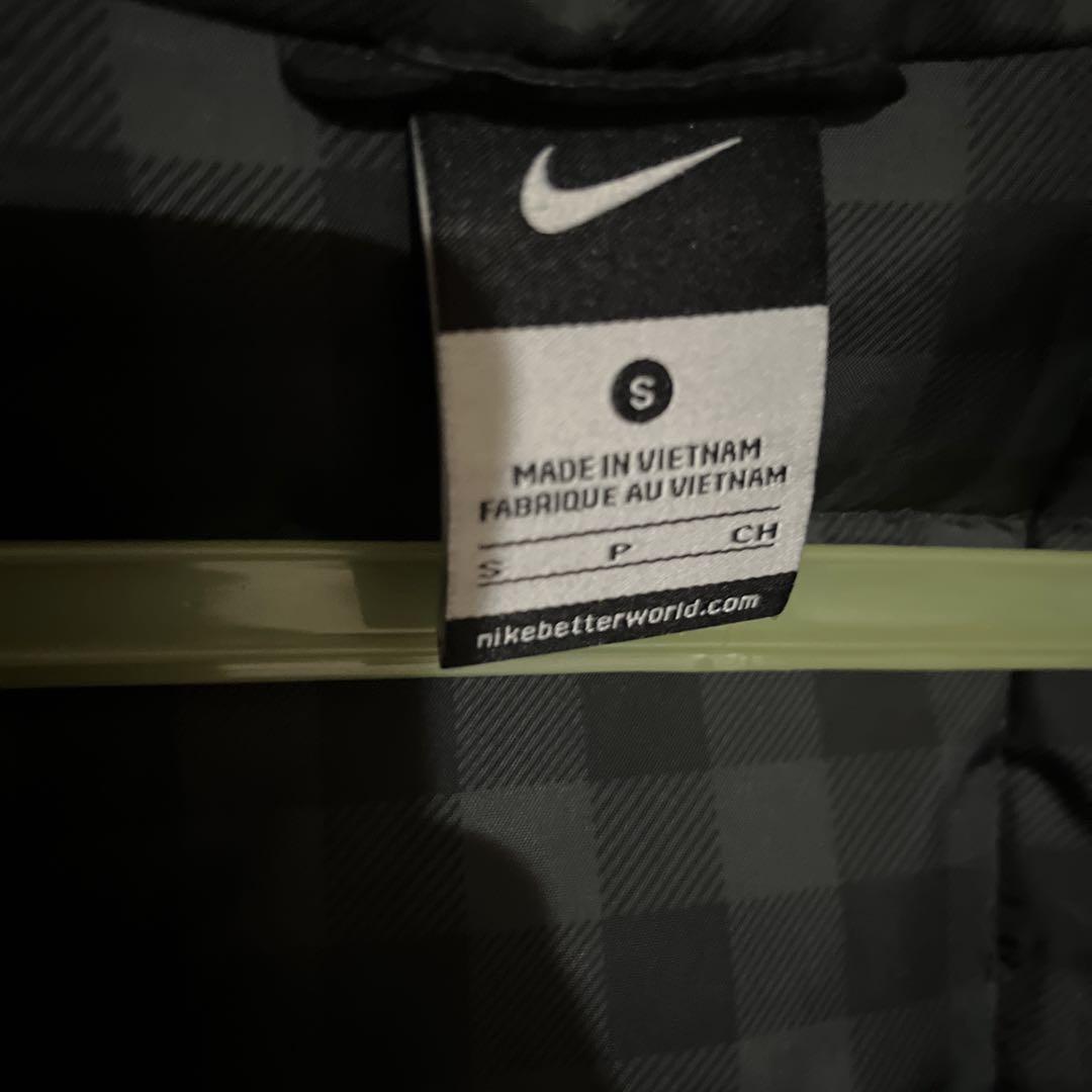 Nike マンチェスターユナイテッドのベンチコート