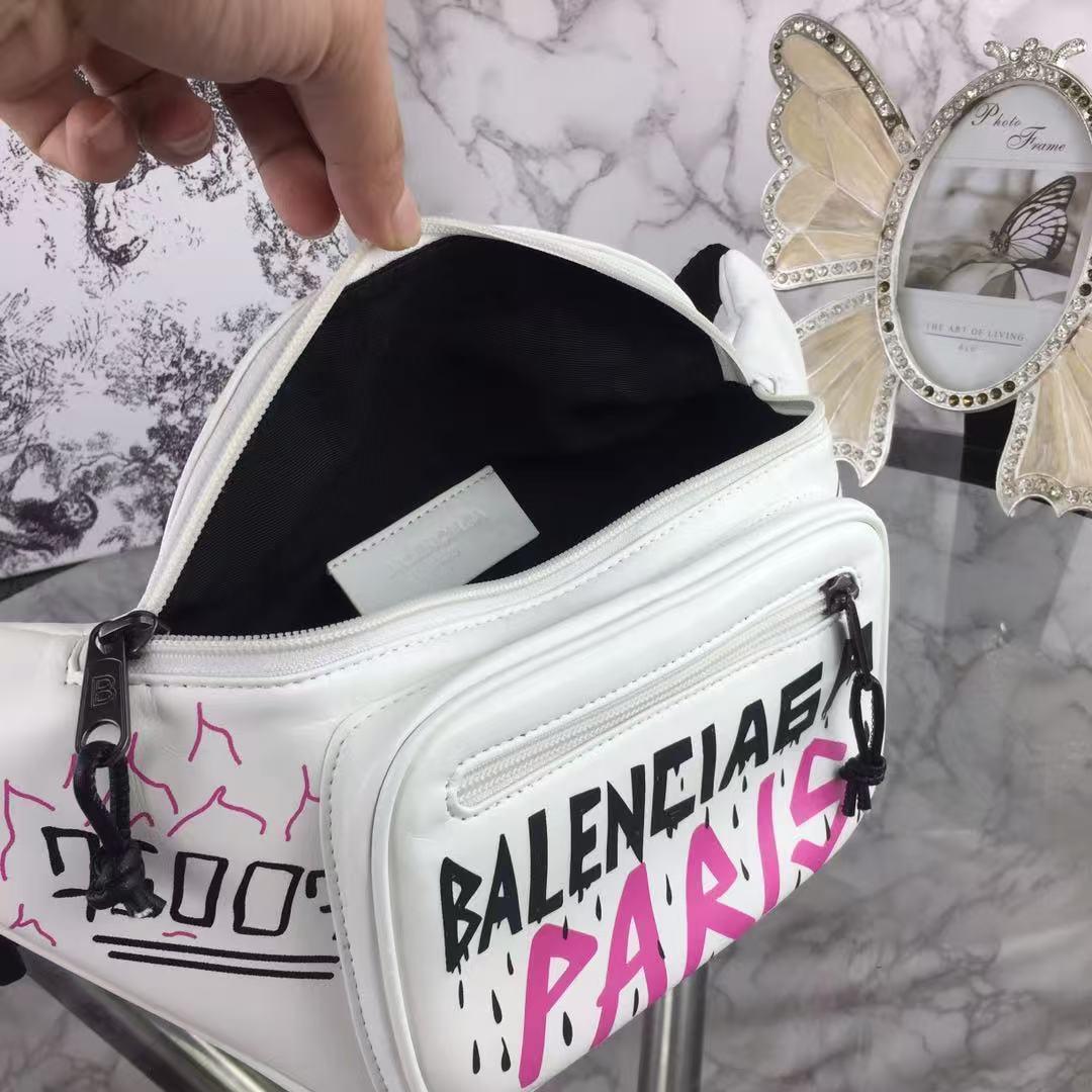 BALENCIAGA グラフィティ ボディバッグ BALENCIAGA グラフィティ ボディバッグ