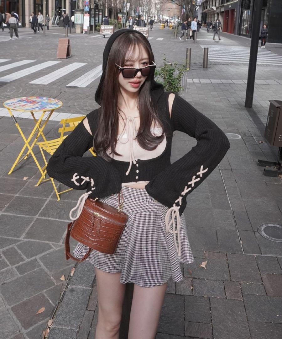 amerge. laceup foodie tops×lace cami set