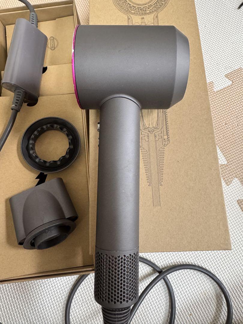 Dyson Supersonic HD08ヘアドライヤー ダークグレー/ピンク Dyson Supersonic HD08ヘアドライヤー ダークグレー/ピンク