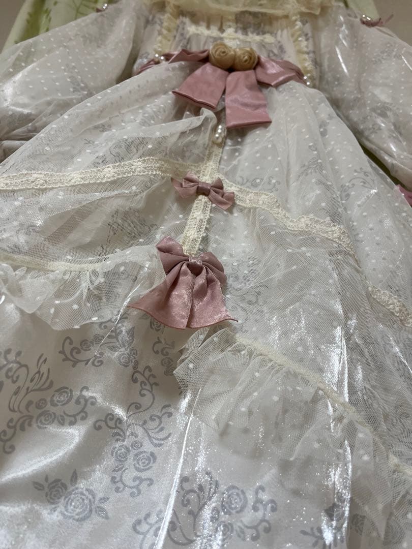 華やかなドレス　ワンピース