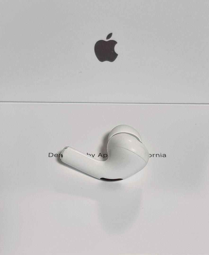 極美品 Apple AirPods Pro 第2世代 右耳 A2698 右側