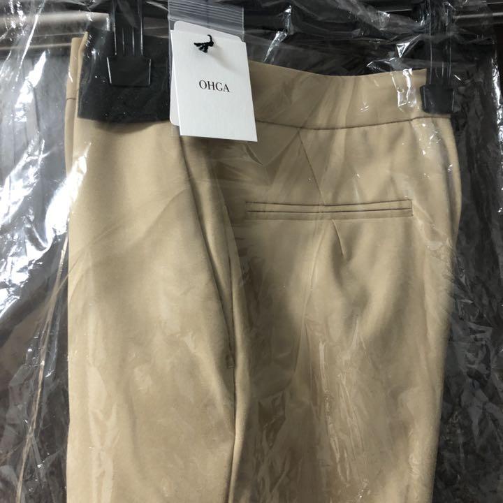 クリーニング済 OHGA テーパードパンツ パンツ