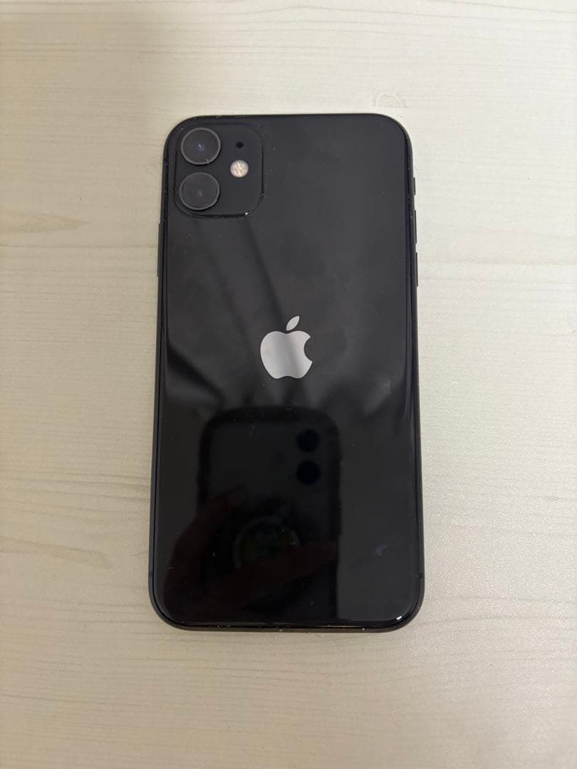 Apple iPhone 11 ブラック