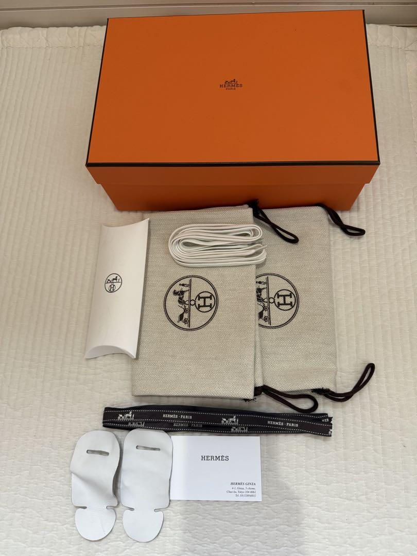 エルメス　ホワイトスニーカー 装飾金具付き 箱付き