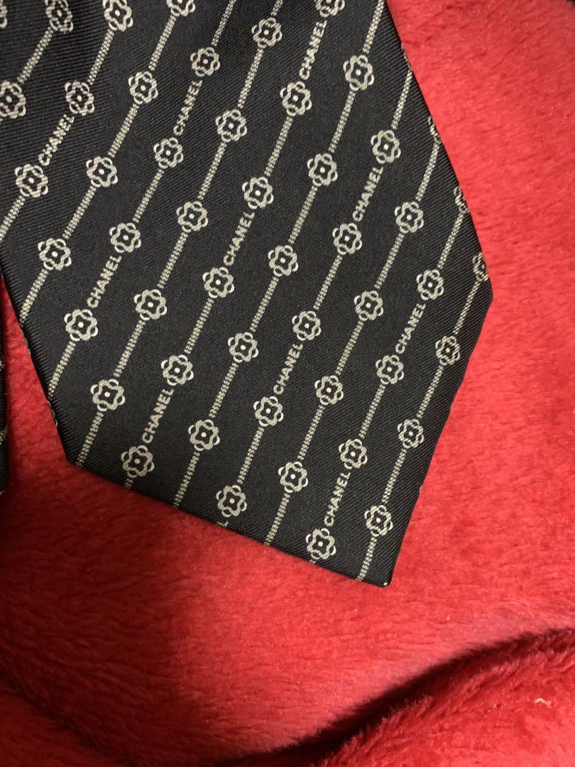 CHANEL シルクネクタイ ブラック。美品。