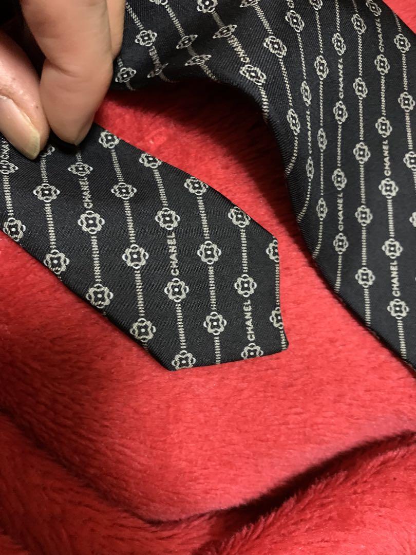 CHANEL シルクネクタイ ブラック。美品。