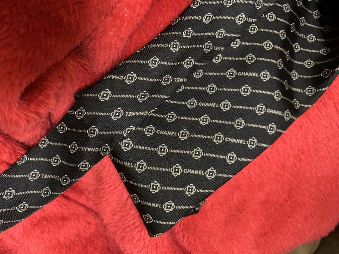 CHANEL シルクネクタイ ブラック。美品。