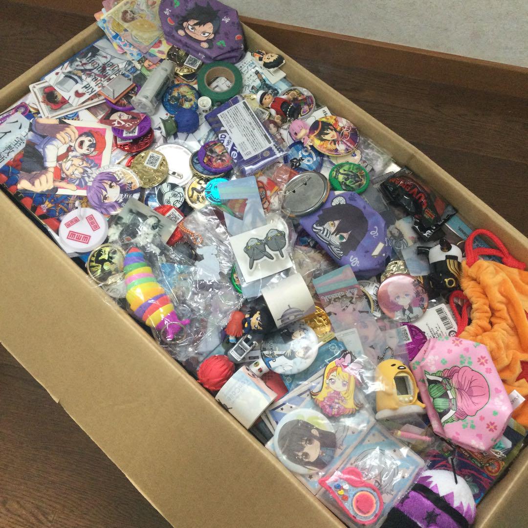 アニメグッズ まとめ売り - ピンズ・ピンバッジ・缶バッジ激安